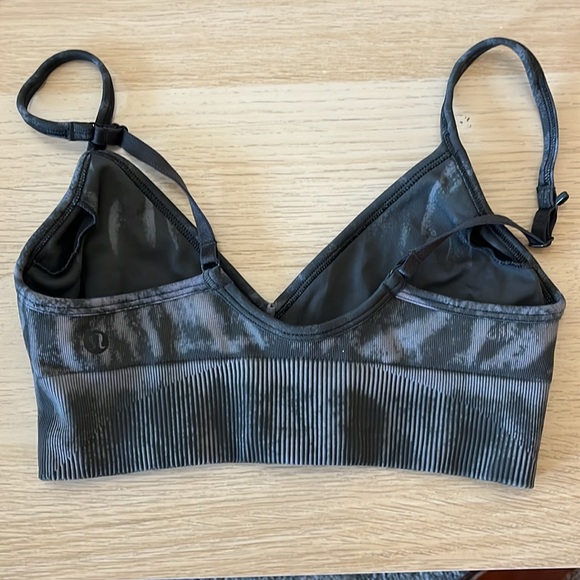 Lululemon Ebb To Street Bra Size 4 - Picture 6 of 8